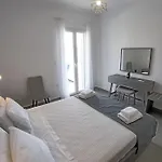 1path Pelican Mykonos Super Paradise House *