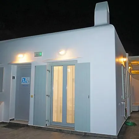 펜션 1path Pelican Mykonos Super Paradise House *