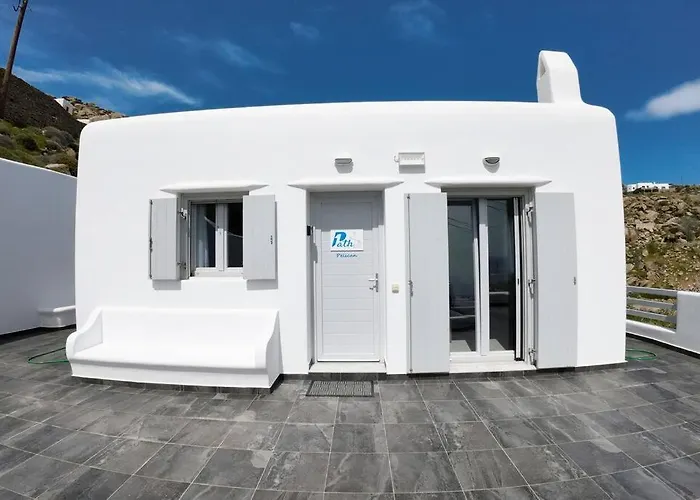 1path Pelican Mykonos Super Paradise House